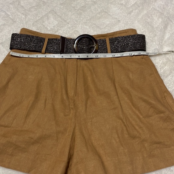 Zara tan linen pleated front belted shorts high waisted size large - Picture 5 of 16